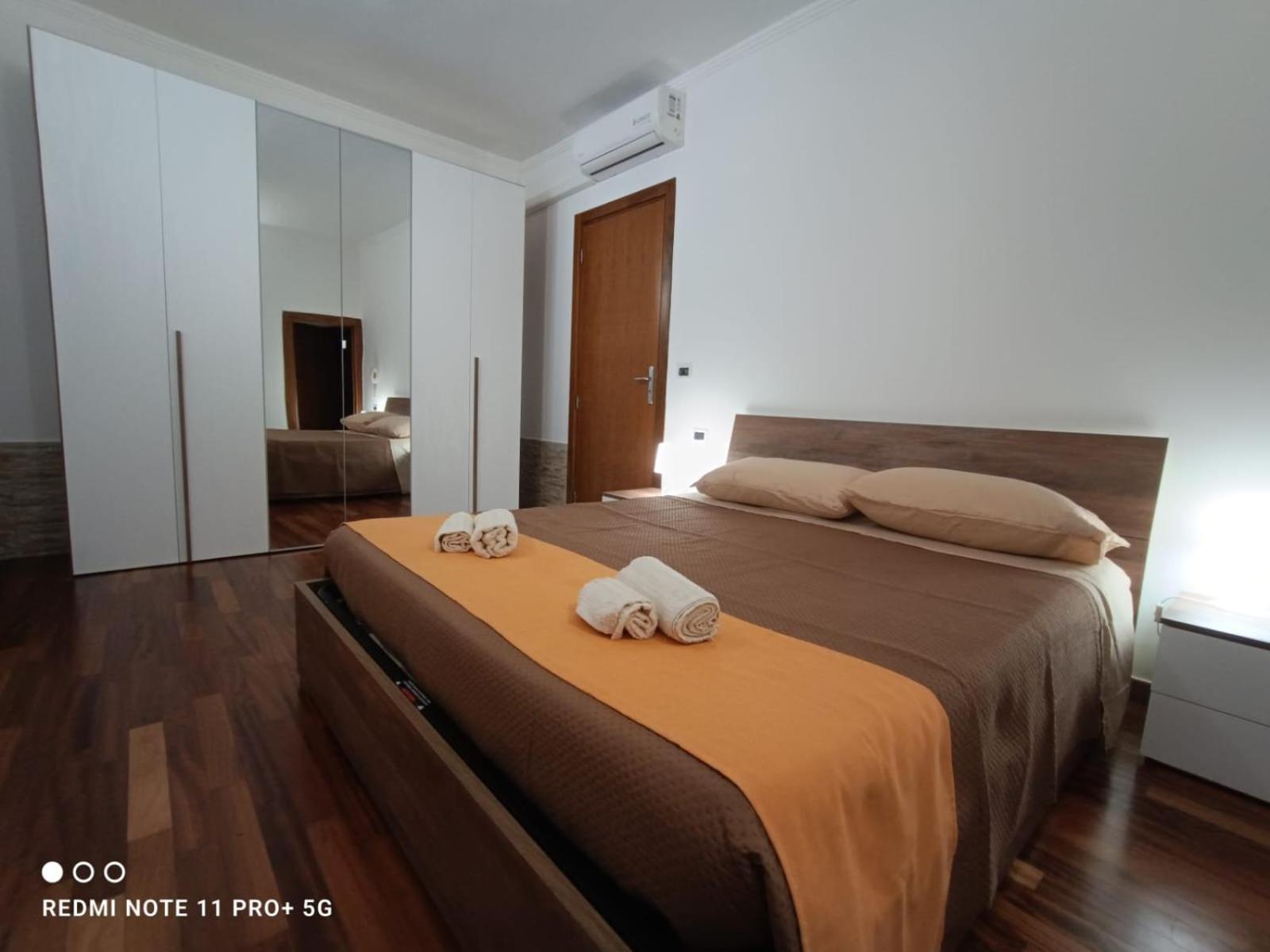 Principe Michelangelo Apartment Bari Bagian luar foto